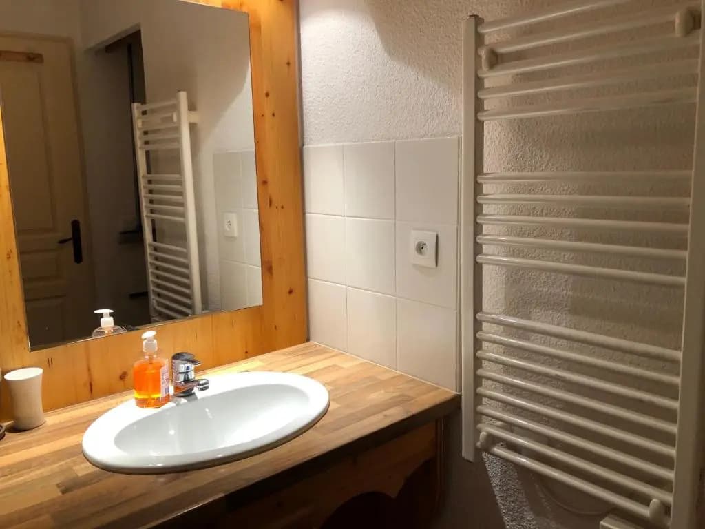 Bel appartement en résidence avec piscine - Photo 5