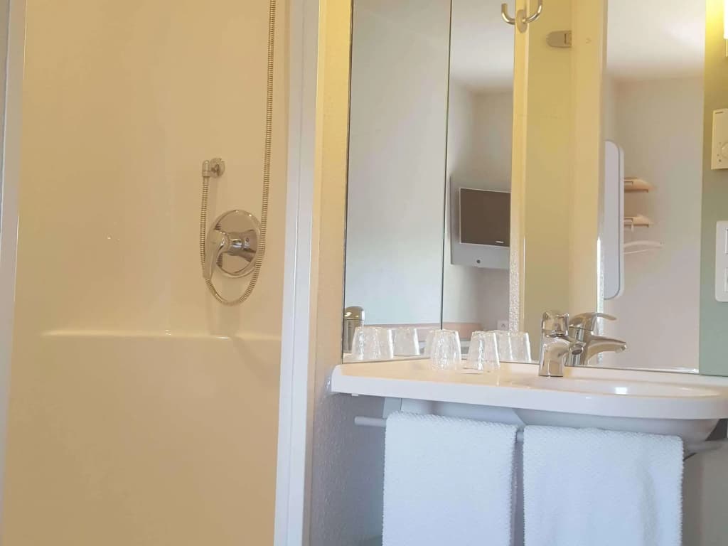 Ibis Budget Saint Gaudens - Miniature 6