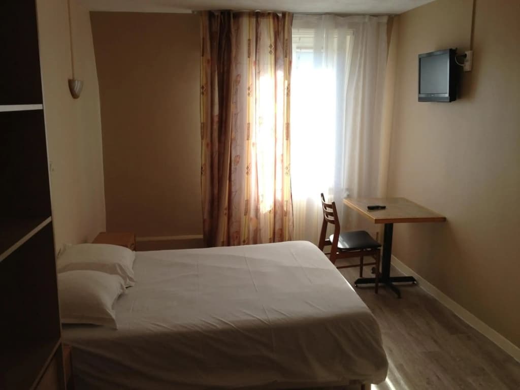 Hotel le Bristol - Photo 2