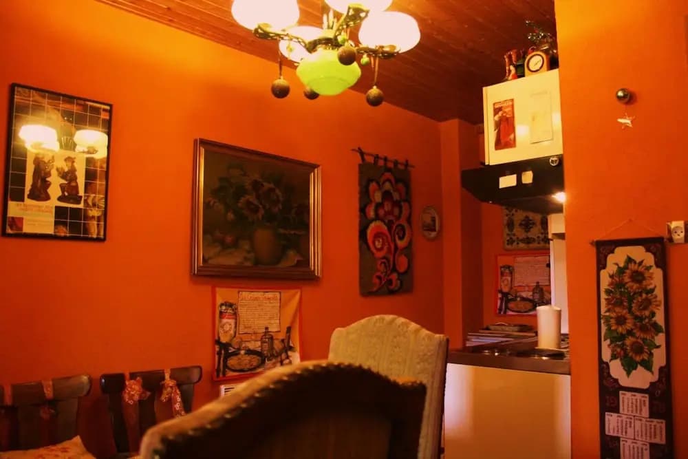 Tilly's B&B - Miniature 8