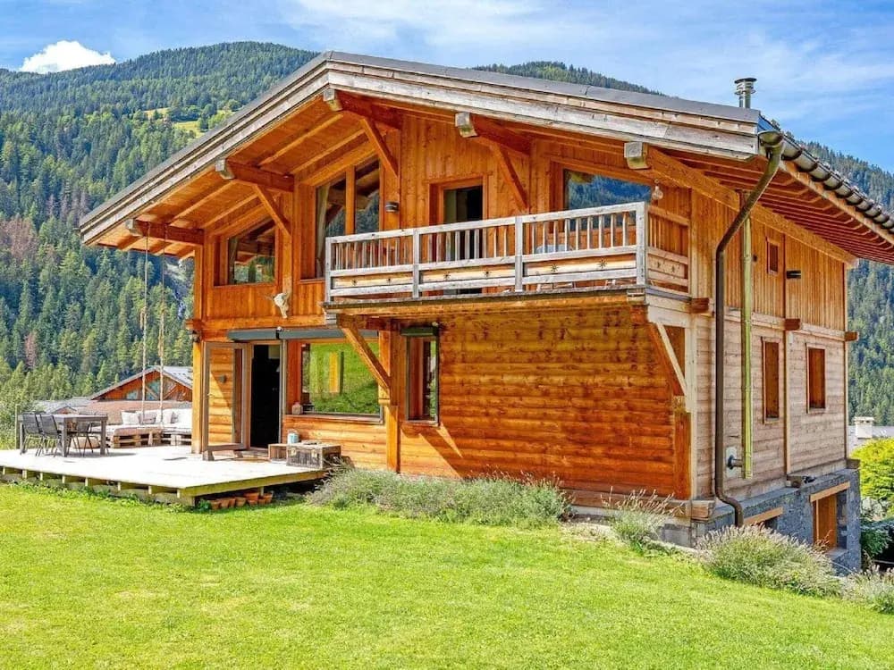 Chalet in Moulin With Sauna & Stunning Views - Photo 1