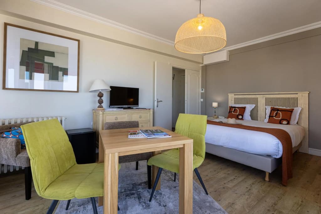 Family Golf Hotel - Photo 4