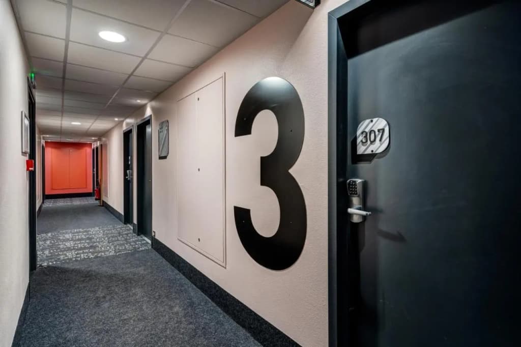 B&B HOTEL Le Port-Marly Saint-Germain-En-Laye - Miniature 6