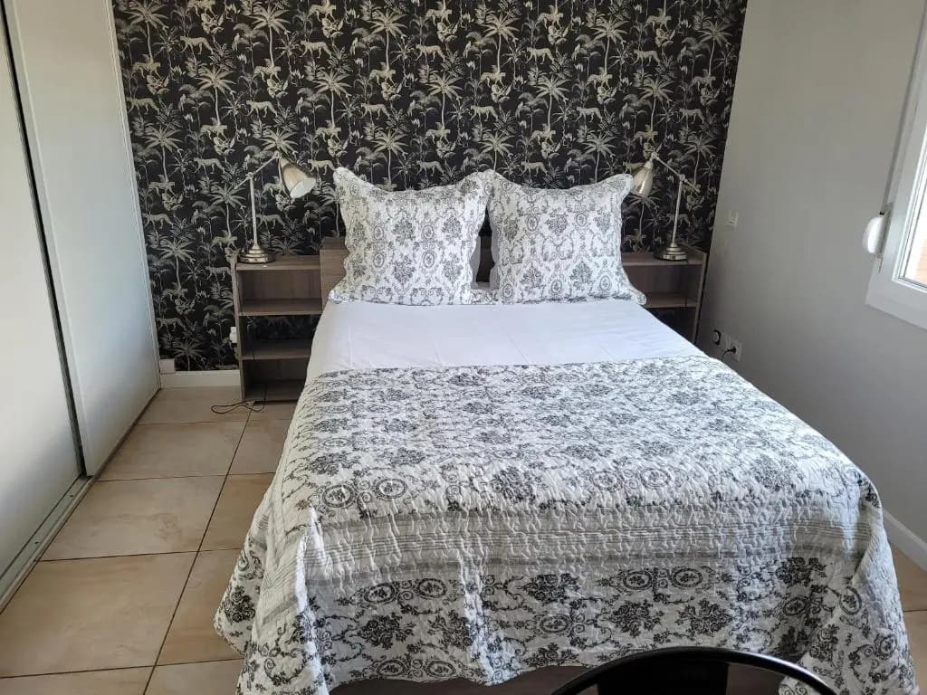 La terrasse, jacuzzi et vue mer à 100m de la plage - Photo 1