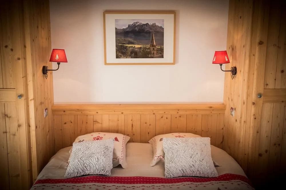 Montana Chalet Hotel - Photo 5