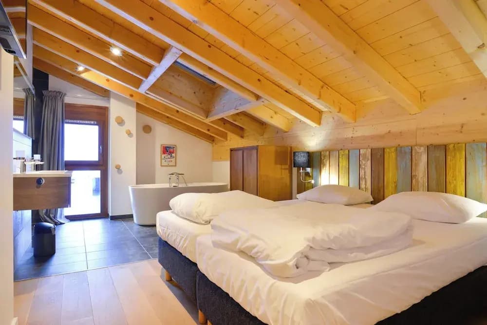 Chalet in French Alps Near Lake Geneva - Photo 5
