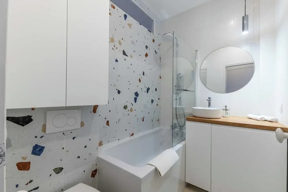 Apartment 4 People w/ Balcony 500m From the Beach - Miniature 8
