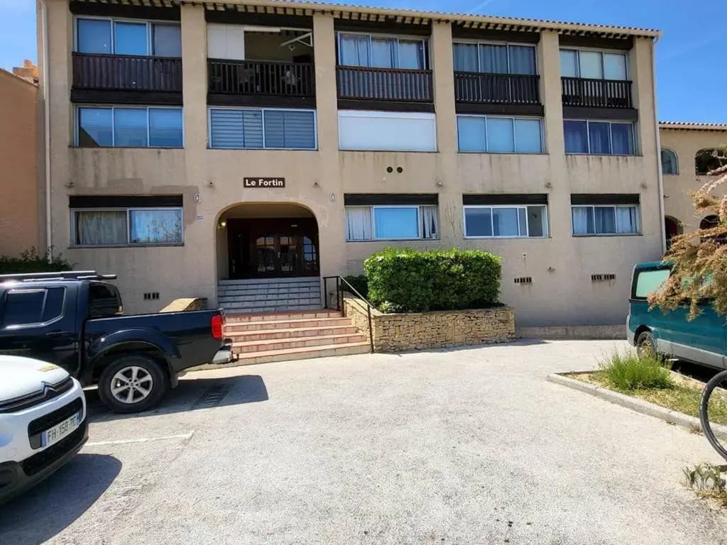 Studio Six-Fours-les-Plages, 1 pièce, 2 personnes - FR-1-316-175 - Photo 1
