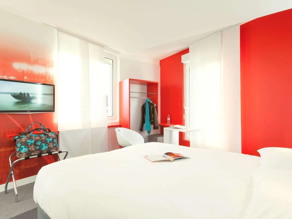 ibis Styles Vannes Gare Centre - Photo 4