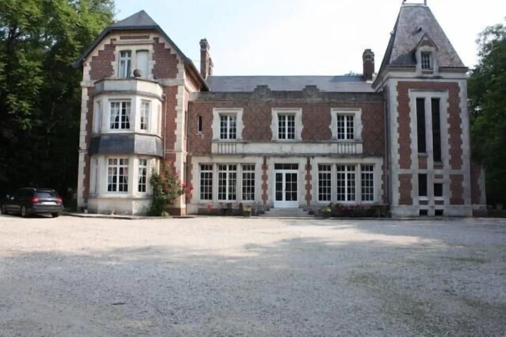 Le Château d'Omiécourt - Photo 1