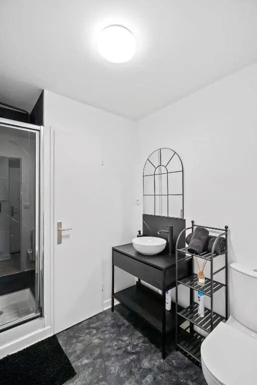La Suite "Black Hood" - Miniature 6