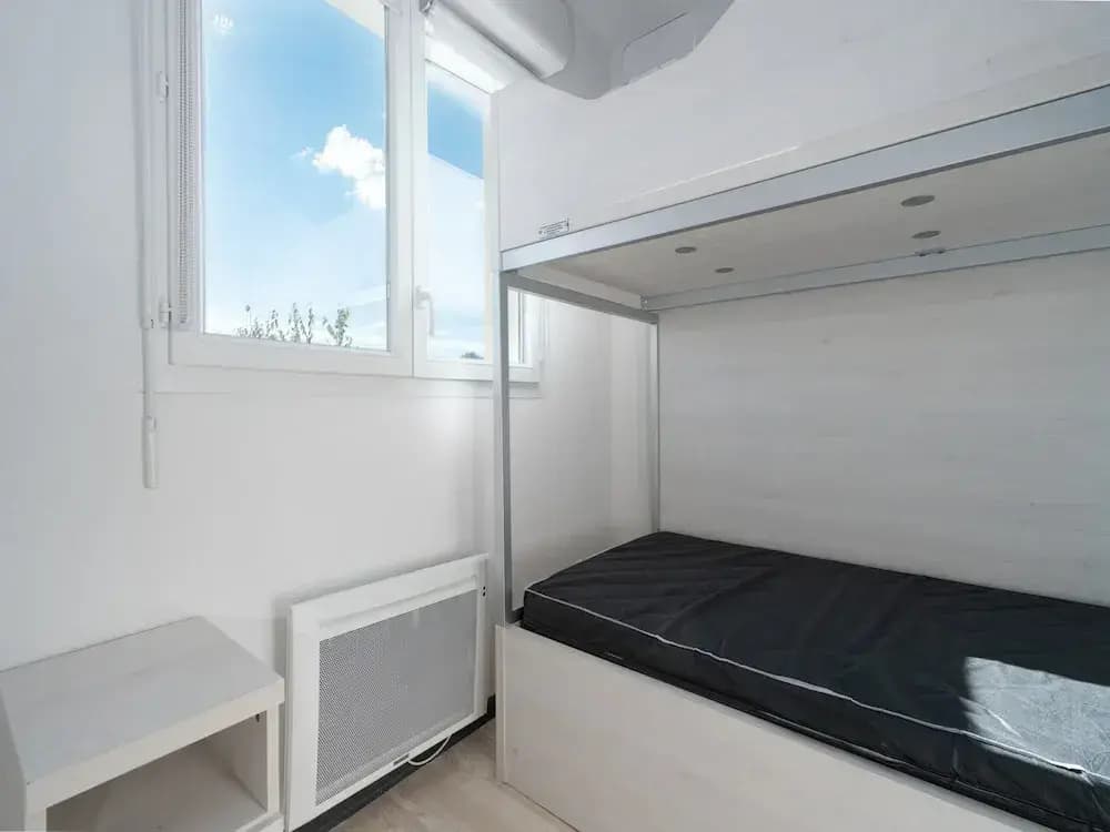Bright Villa Stay in Serignan - Photo 1