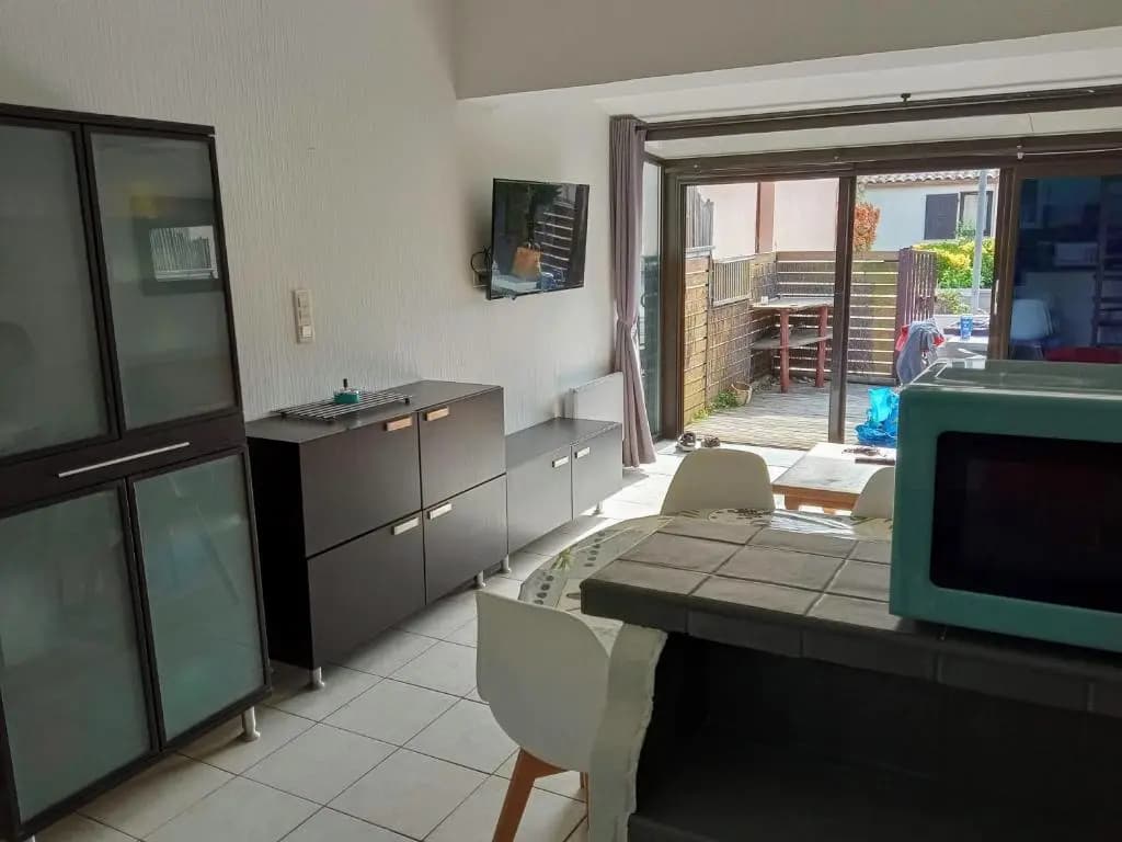 Aigues-Mortes - Agreable T.2 - (+ de 40m² ) - Photo 4