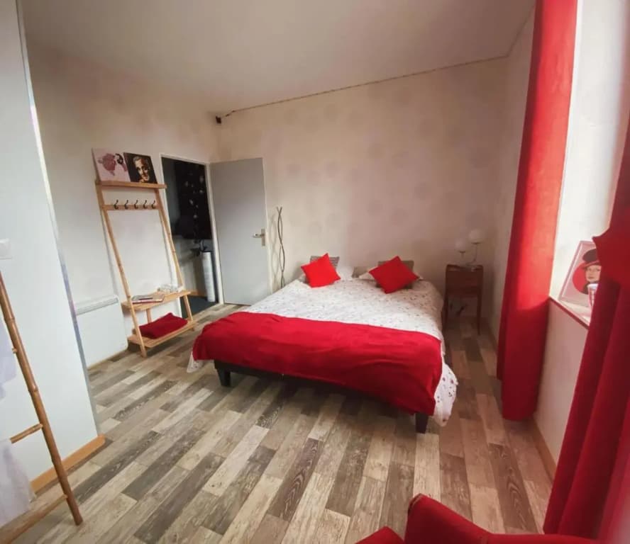 Chambres D’Hote Au Chapeau Claque Cabaret - Photo 3