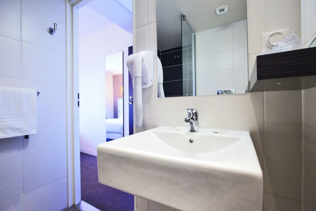ibis Styles La Rochelle Centre les Minimes - Miniature 8