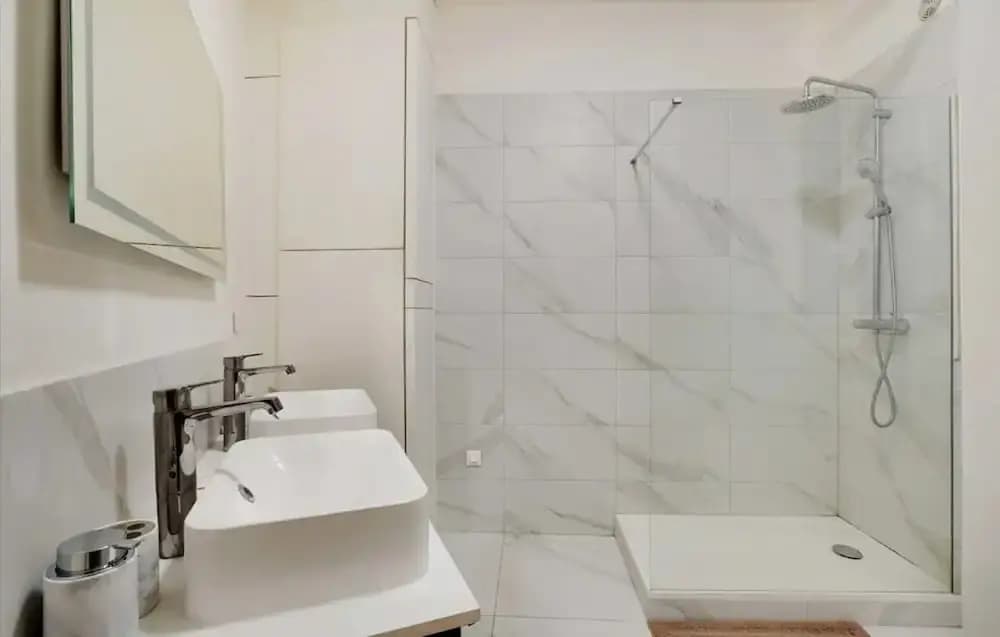 Sublime Apartment Center of Paris Le Marais 3 Bdrs - Miniature 6