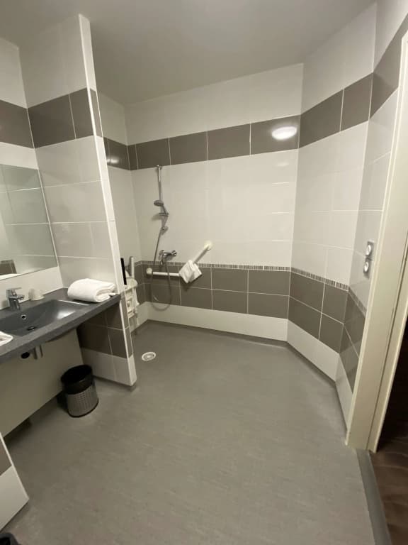 Hotel Kyriad Auray - Carnac - Miniature 6