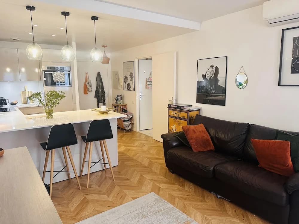 Lovely one Bedroom Apartment With Balcony Wifi Just Minutes Walk From Palais and Cannes Beaches - 109 - Photo 2