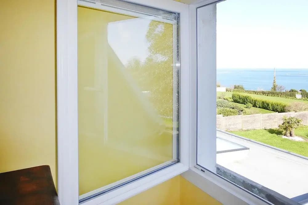 Holiday Home by Brehat Island & Sea Views - Photo 5