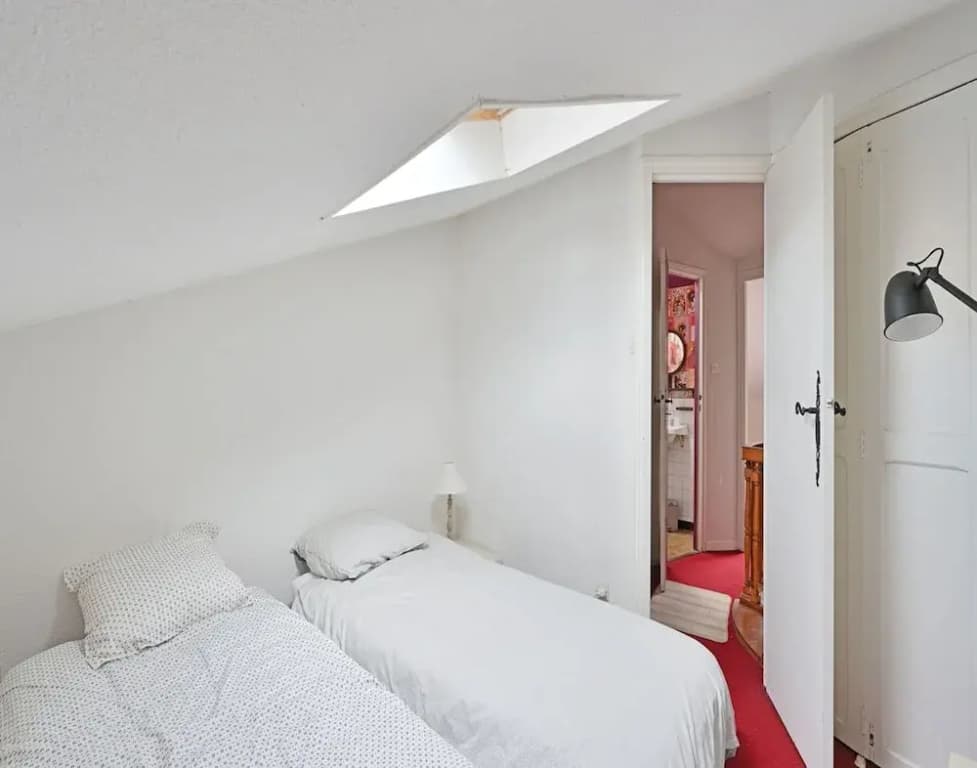 City-centered Comfort in Agde - Photo 2