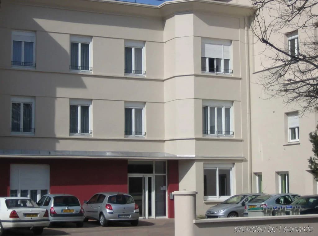 KOSY Appart’Hôtels – Le Cours Moreau - Photo 1