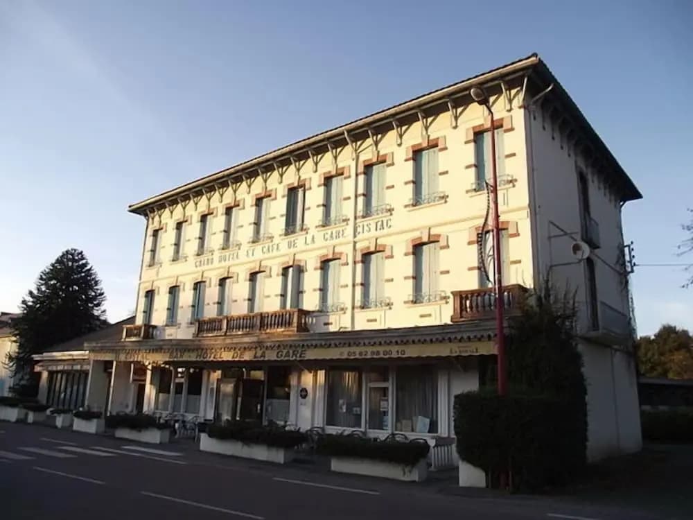 Hotel de la Gare - Photo 1