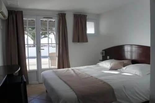 Agay Beach Hotel - Photo 5