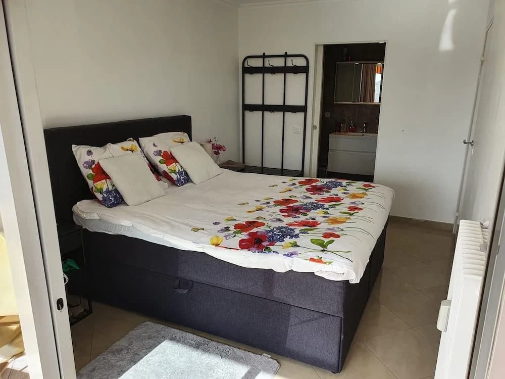 2 Bedroom Apartment in a Secure Residence in Mandelieu With a Shared Pool and Close to the Center - 2301 - Photo 3