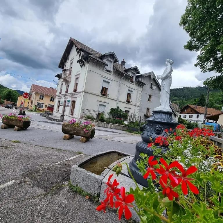 Gite Fougère 2 à 6 personnes avec SPA - Miniature 7