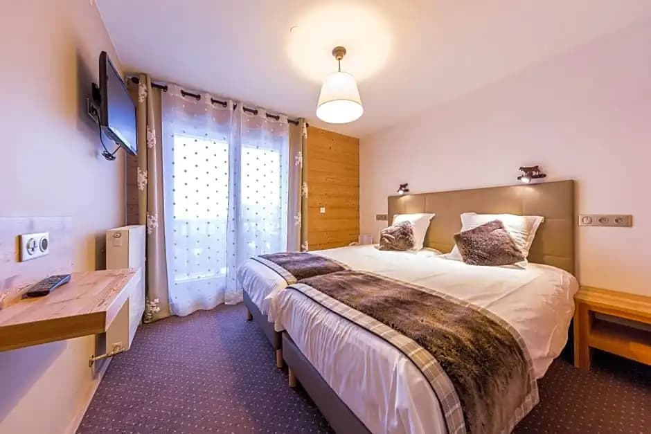 Hotel L'Ensoleillé - Photo 4