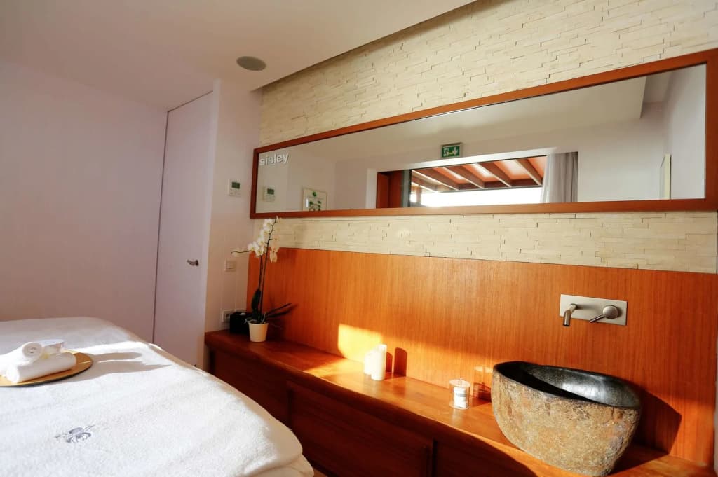 Christopher Hotel - Miniature 7
