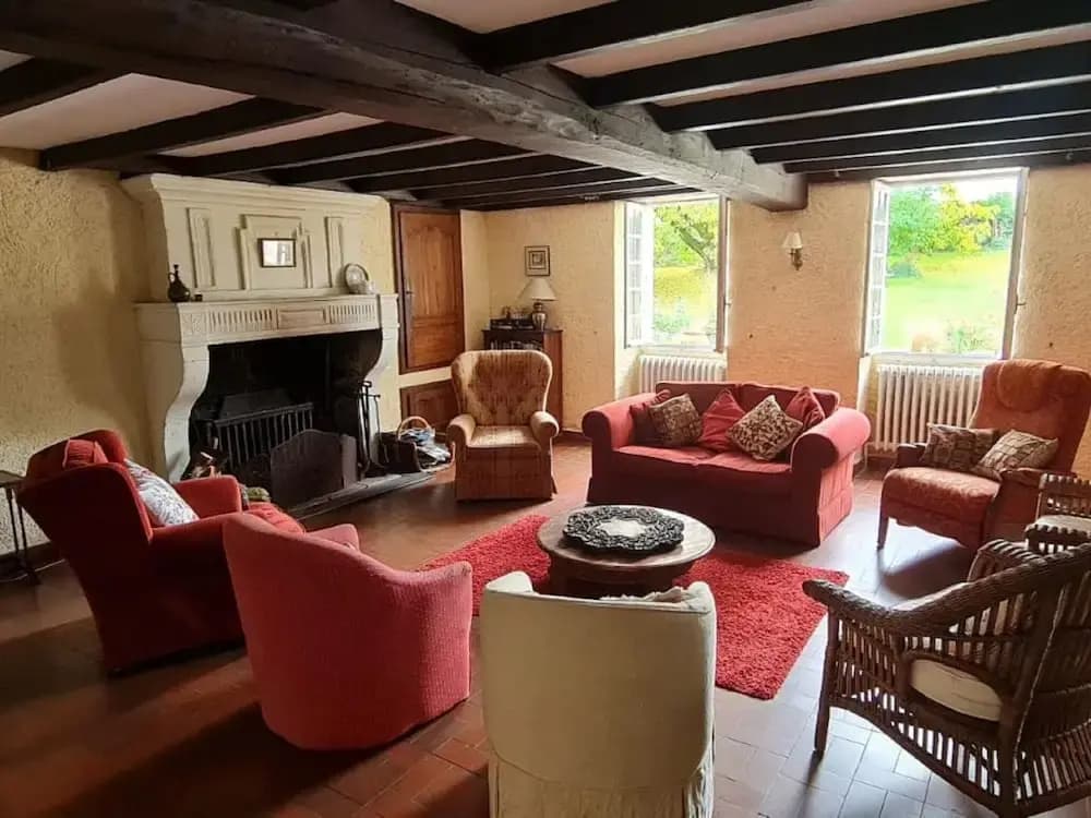 Beautiful Holiday Home With Private Pool - Photo 2