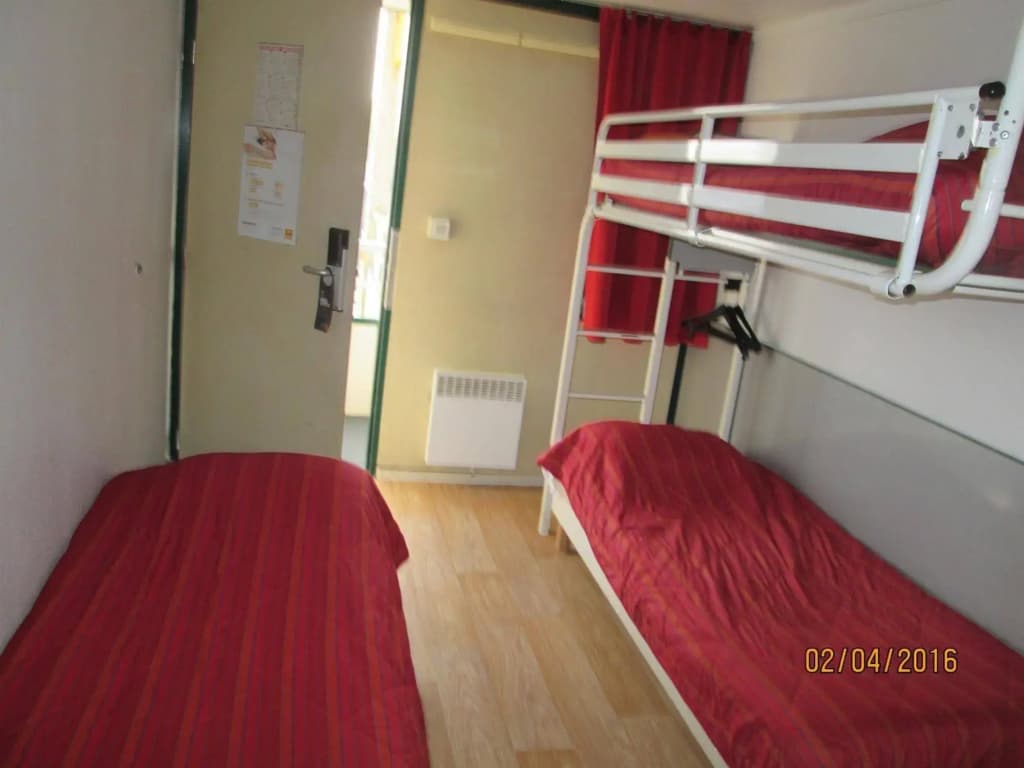 Première Classe Rennes Est - Cesson - Photo 3