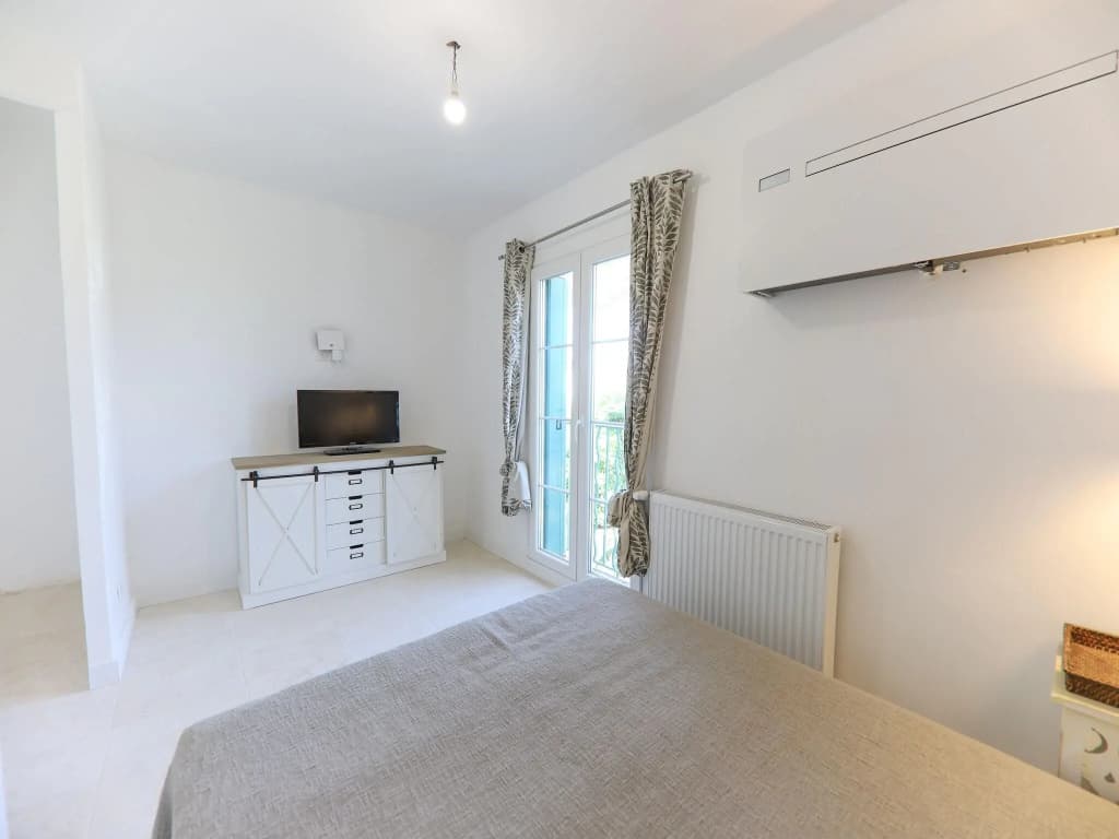 Attractive Holiday Home in Port Grimaud With Jetty - Photo 4