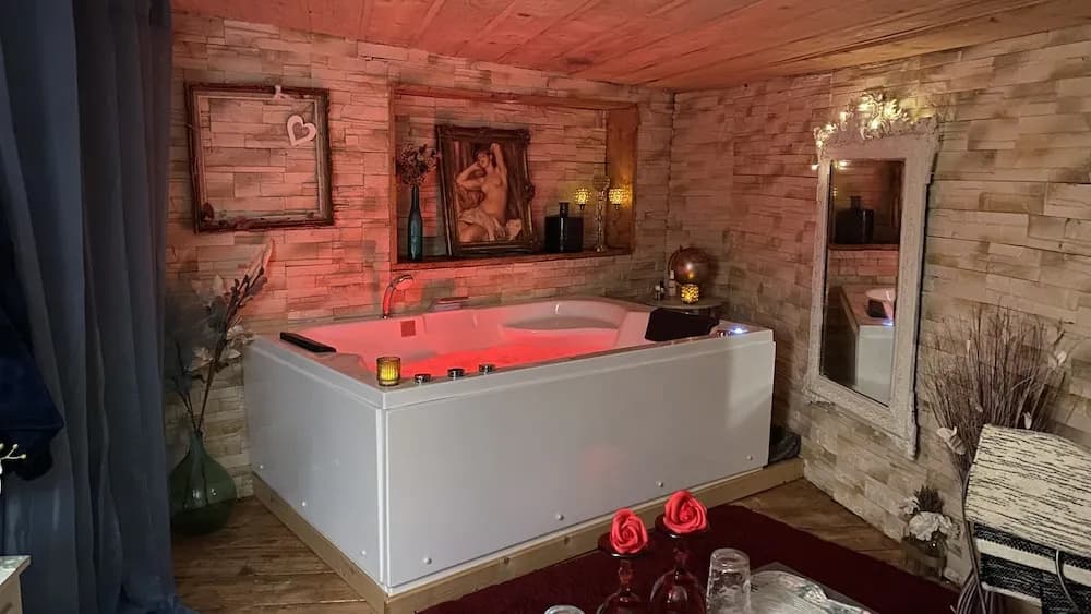 La suite inoubliable Avec jacuzzi - Miniature 7