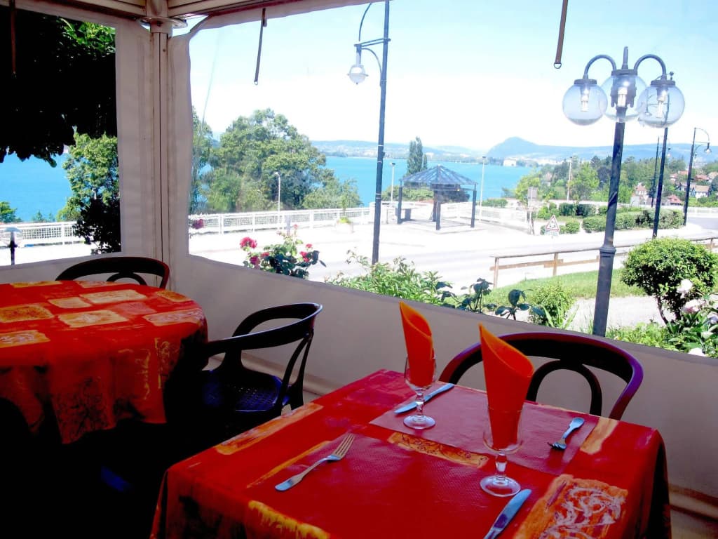 Les Acacias Bellevue - Photo 1