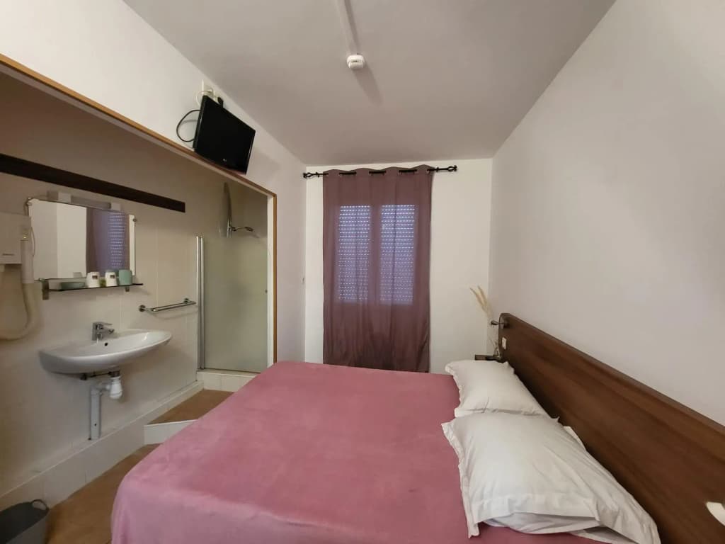 Hôtel Les Rosiers - Photo 3