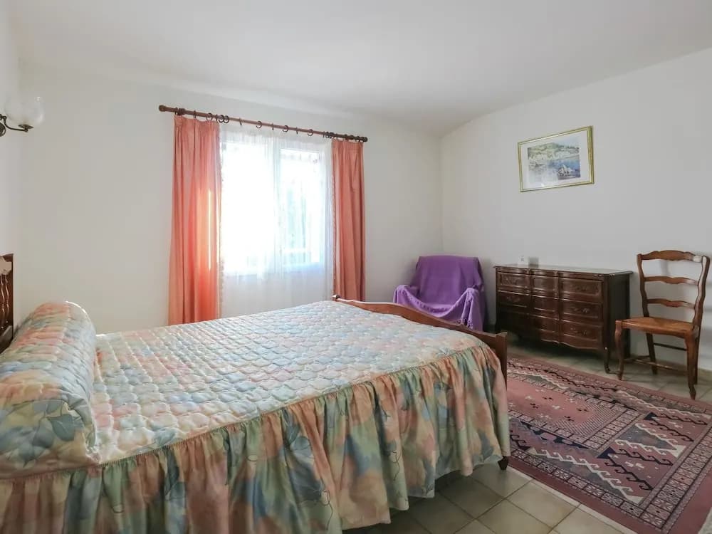 Provencal Holiday Home in Bormes-les-Mimosas with Pool - Photo 3