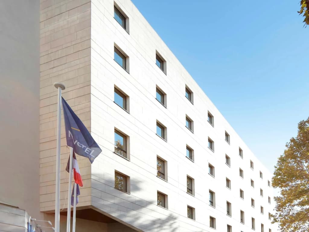 Novotel Atria Nimes Centre - Photo 1