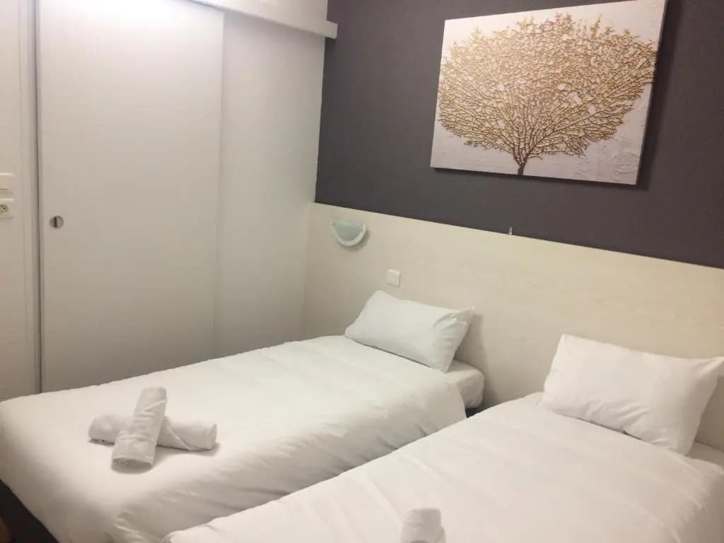 Europe Hotel - Photo 3