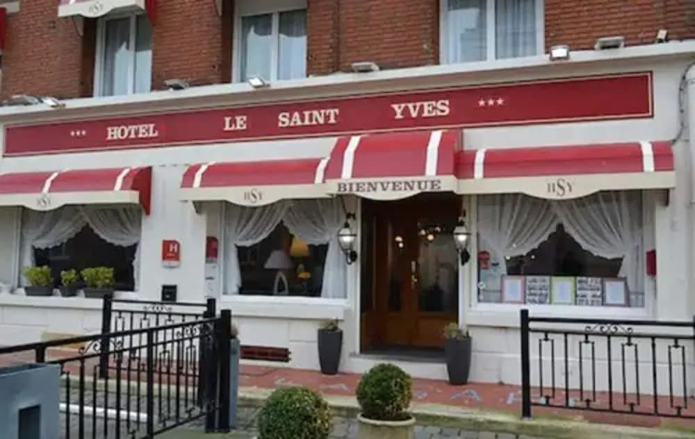 Hôtel Saint Yves - Photo 1