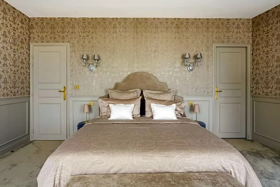 Le Chateau D’Hardricourt - Photo 2