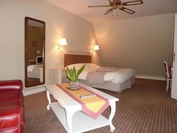 Hotel Les Chaumieres Du Lac - Photo 1