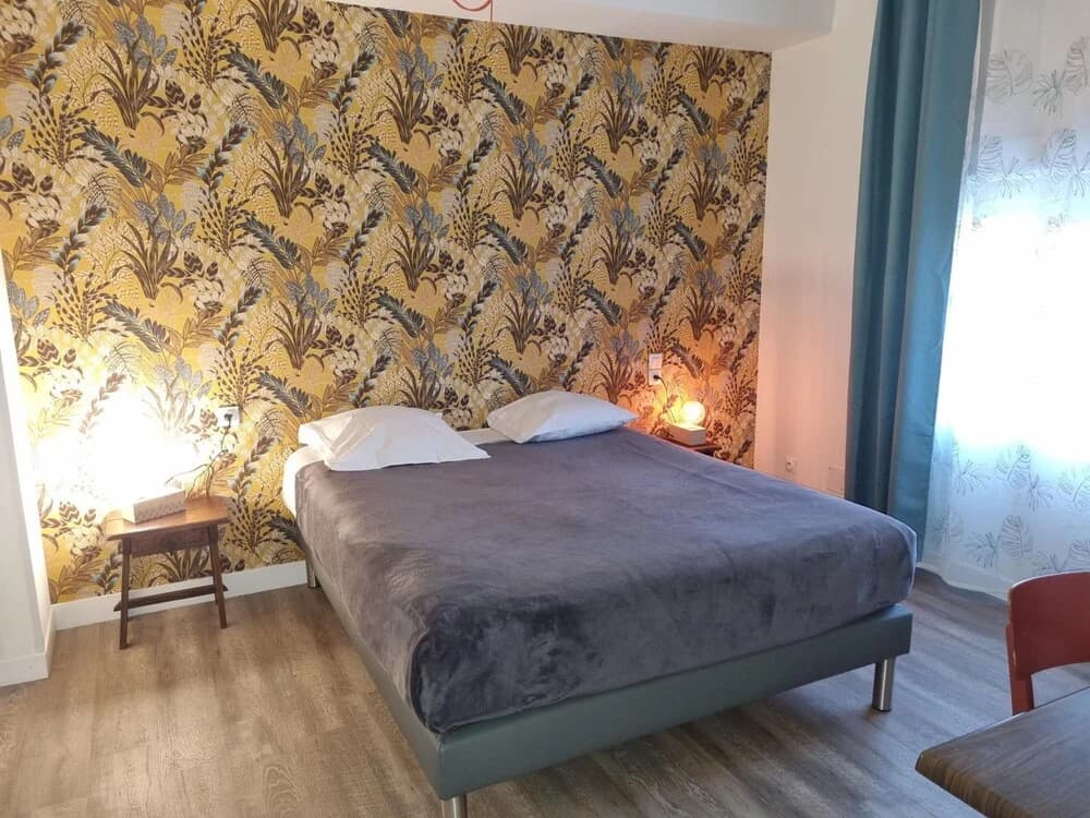 Hotel Café de la Gare - Photo 3