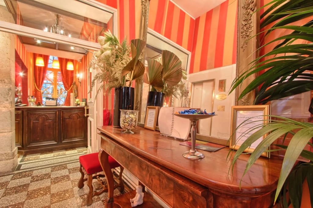 Hotel des Marronniers - Photo 2