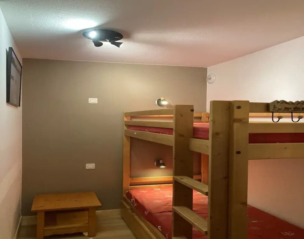 Alpine Apartment With Balcony - Miniature 7