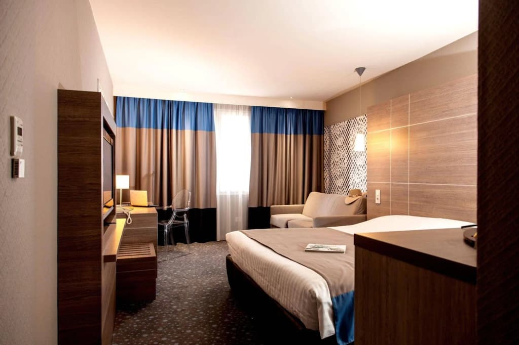 Logis Hotel Le Rabelais - Photo 5