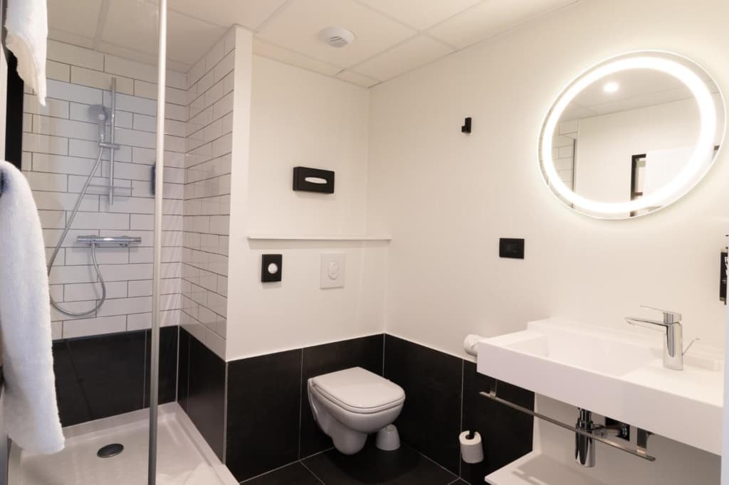 Ibis Roquebrune Cap Martin - Miniature 8