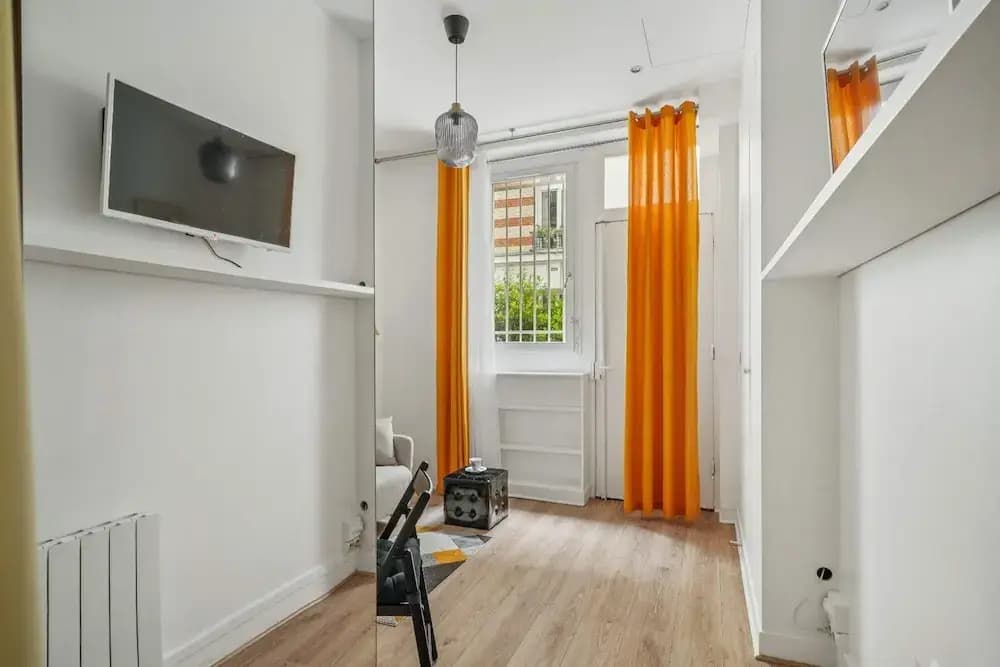 Cosy 2P Studio in the Heart of the Marais - Miniature 8