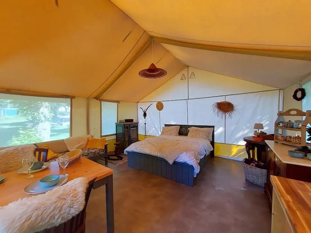 Romantic Safari Tent Lodge - Photo 1